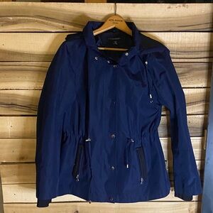 Liverpool Jeans Company Women's Navy hooded rain parka size medium